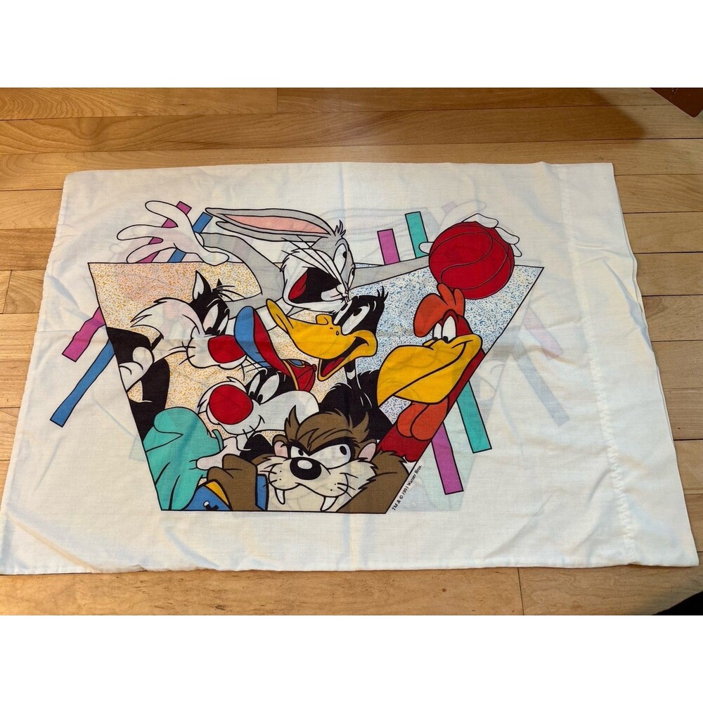 Vintage 1993 Looney Tunes Standard Pillow Case Bugs Taz Foghorn Basketball